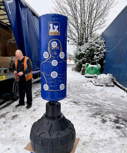 Free standing heavy punch - heavy,